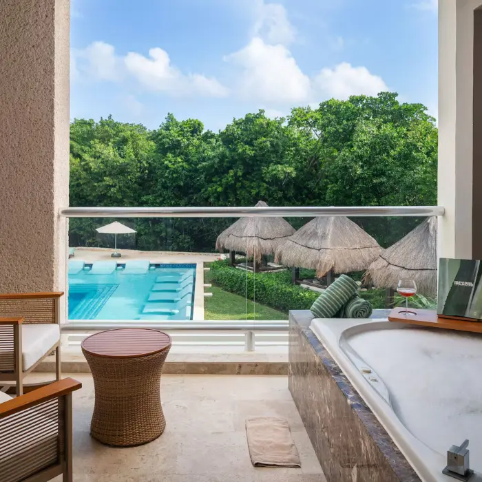 balcony of the reserve junior suite nature view at Paradisus La Perla