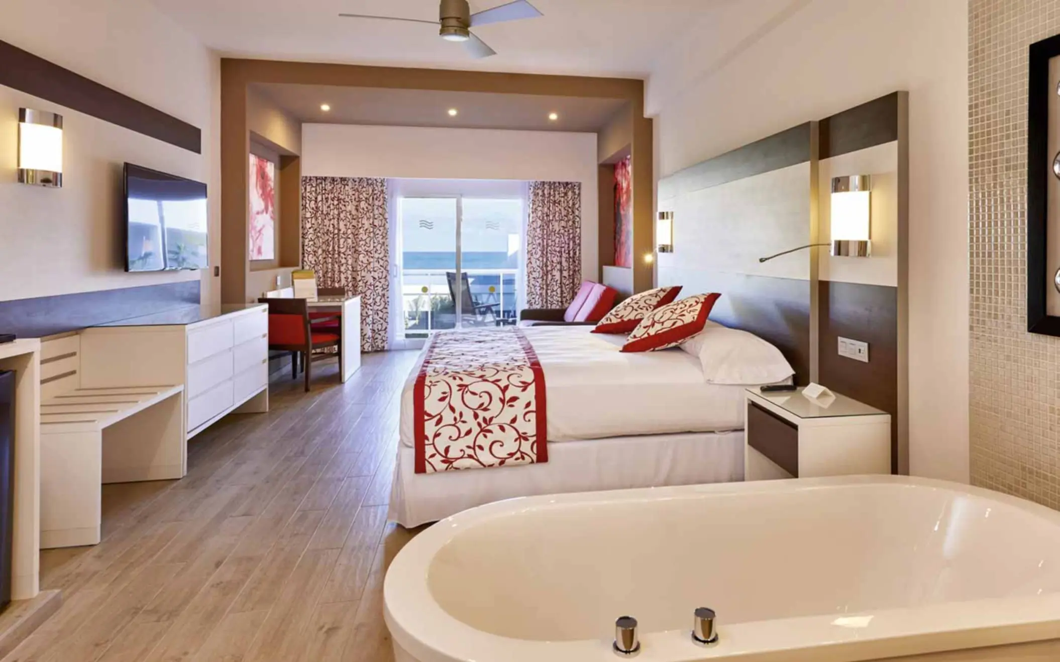 junior suite ocean view at Hotel Riu Palace Costa Mujeres