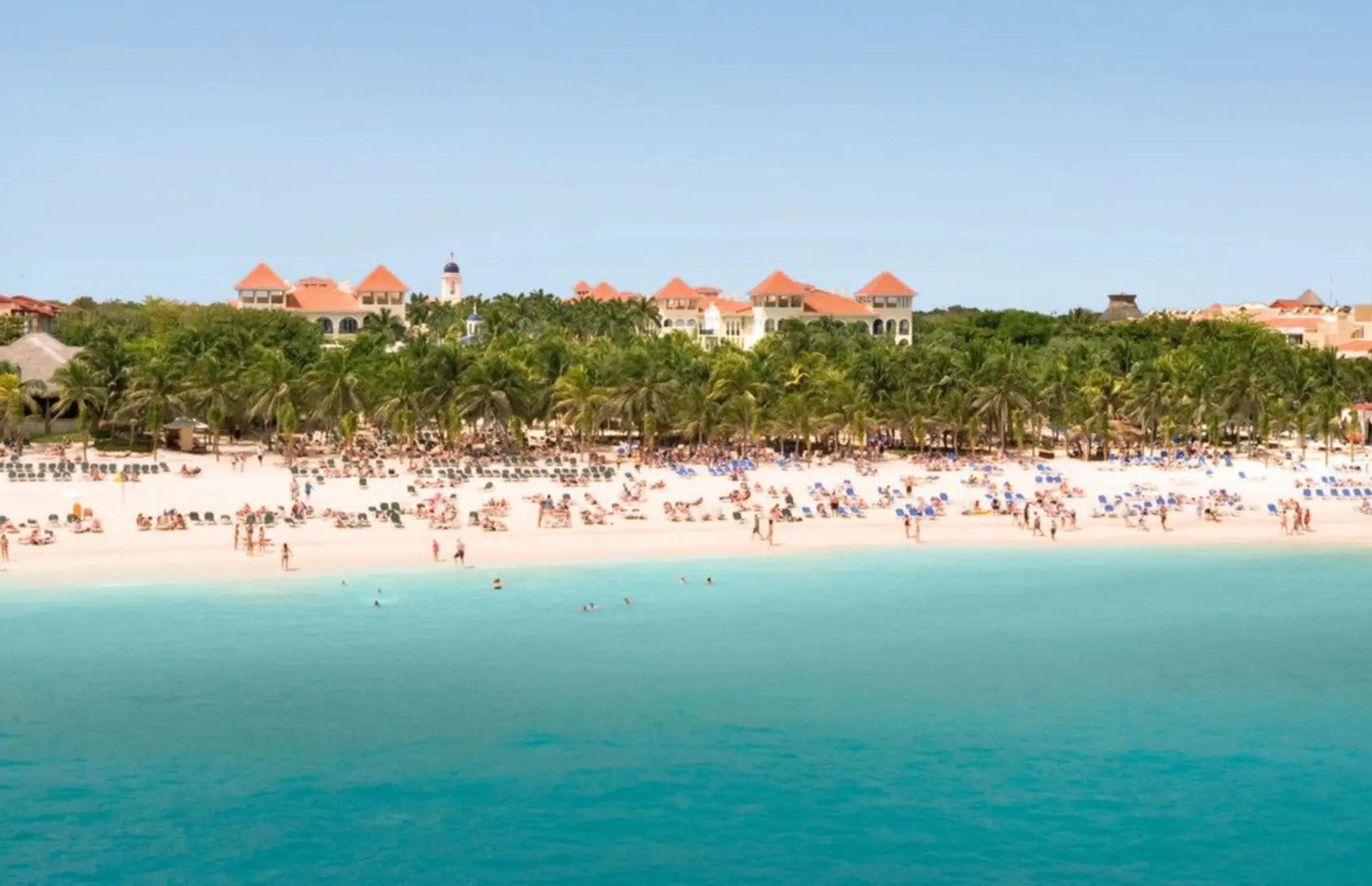 beach at Hotel Riu Palace Mexico