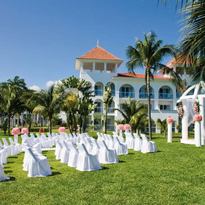 garden wedding setup at Hotel Riu Palace Mexico