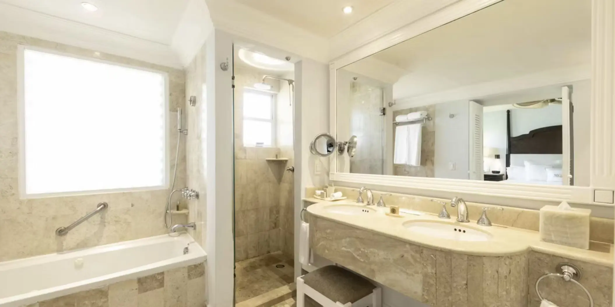 washroom of suite at Royal Hideaway Playacar