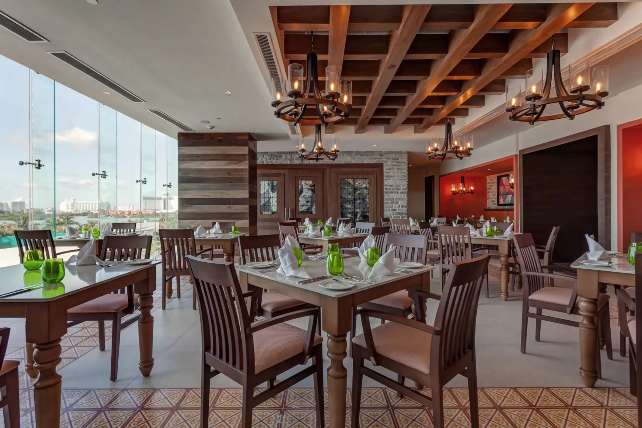 restaurant at Royalton CHIC Cancun