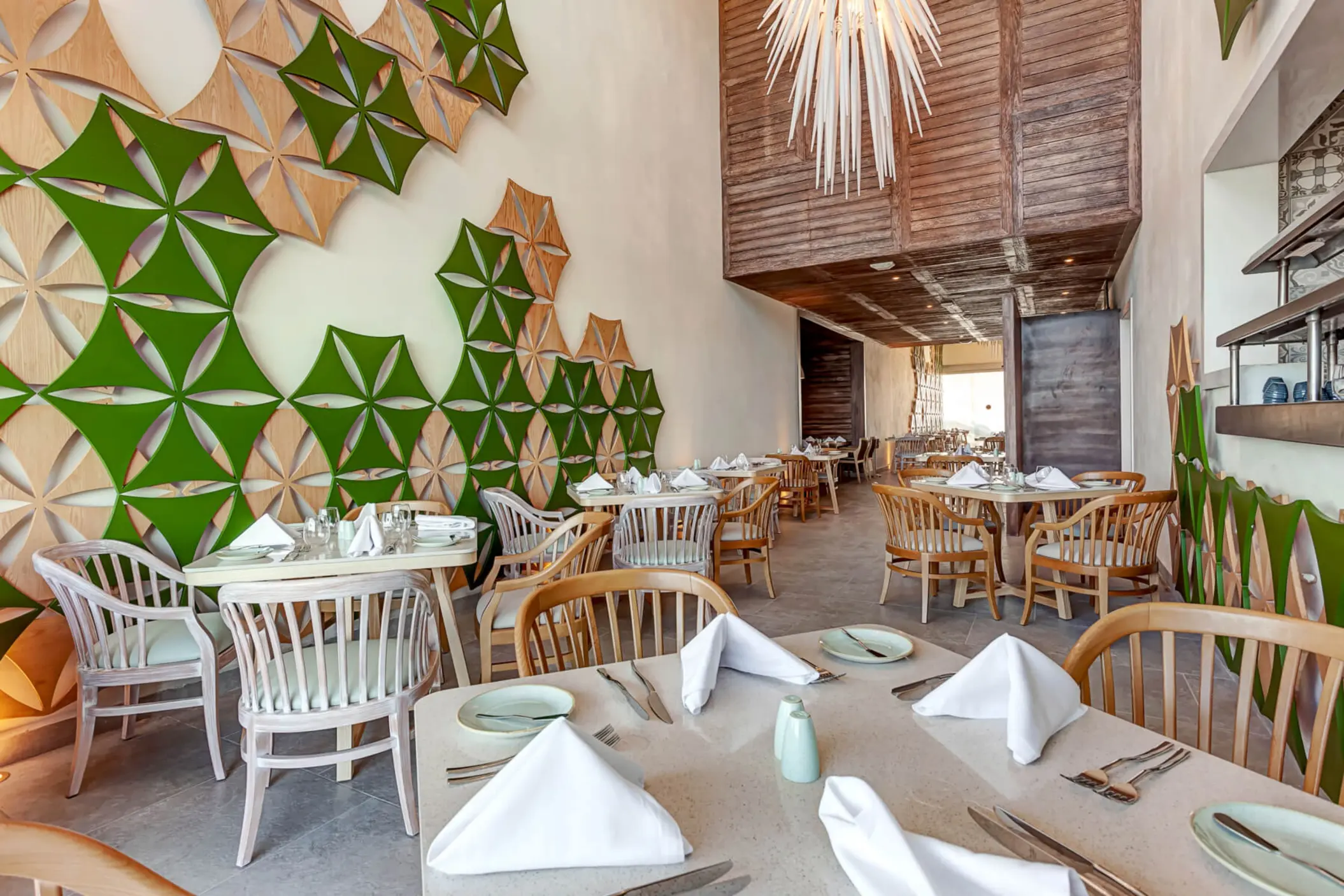restaurant at Royalton CHIC Cancun