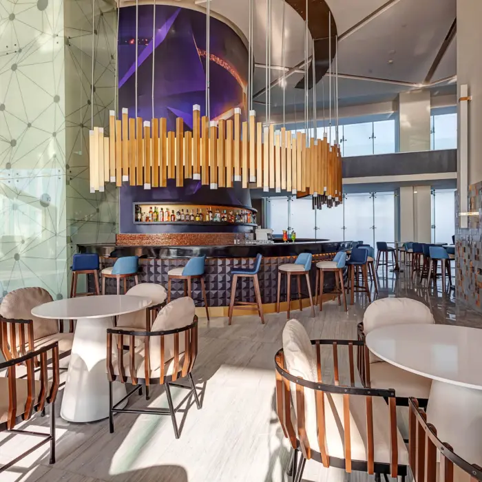 bar and restaurant at Royalton CHIC Cancun