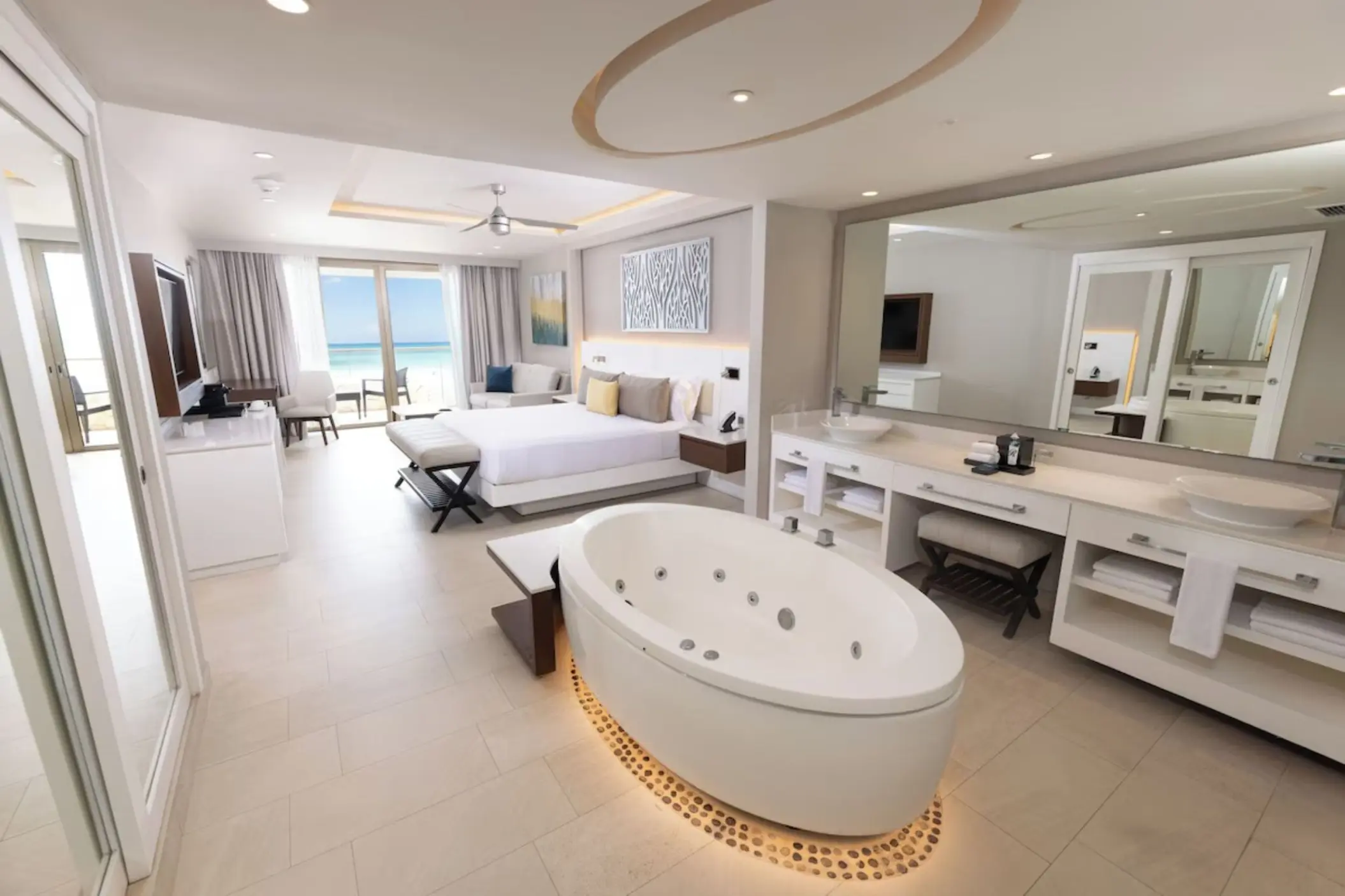 honeymoon suite at Royalton Hideaway Riviera Cancun