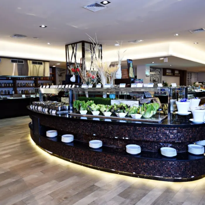 buffet restaurant at Royalton Riviera Cancun