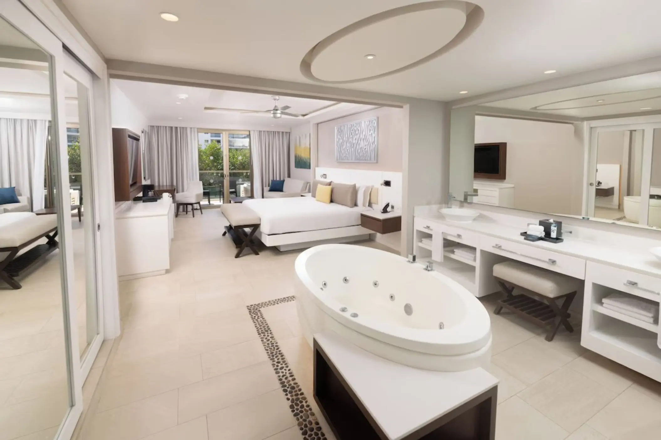 luxury suite at Royalton Riviera Cancun