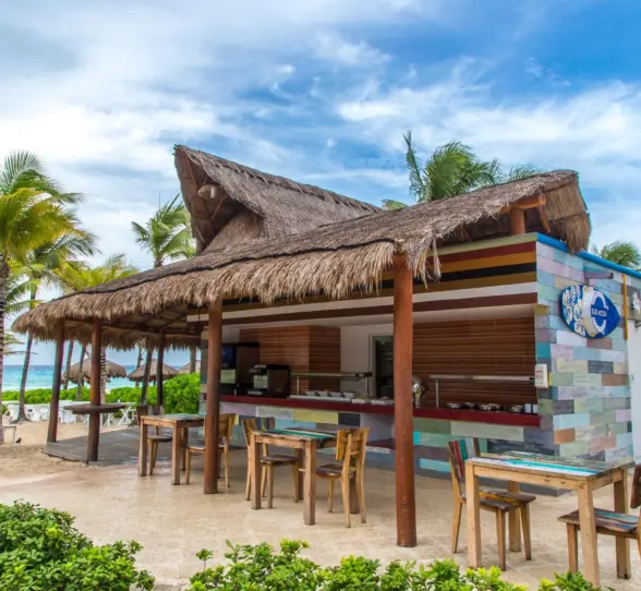 the oceanfront blue moon snack bar at Sandos Playacar