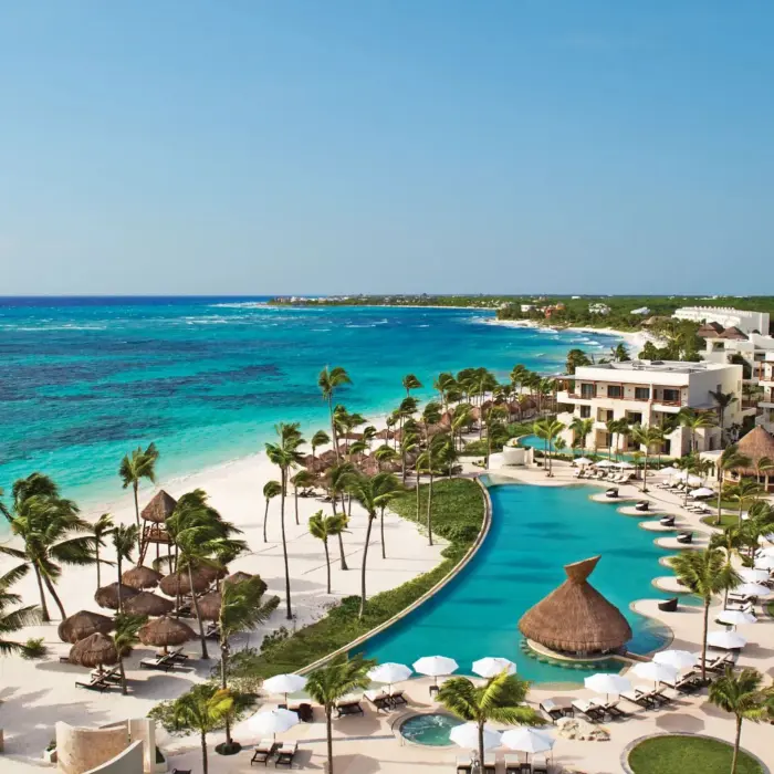 infinity pool and beach at Secrets Akumal Riviera Maya