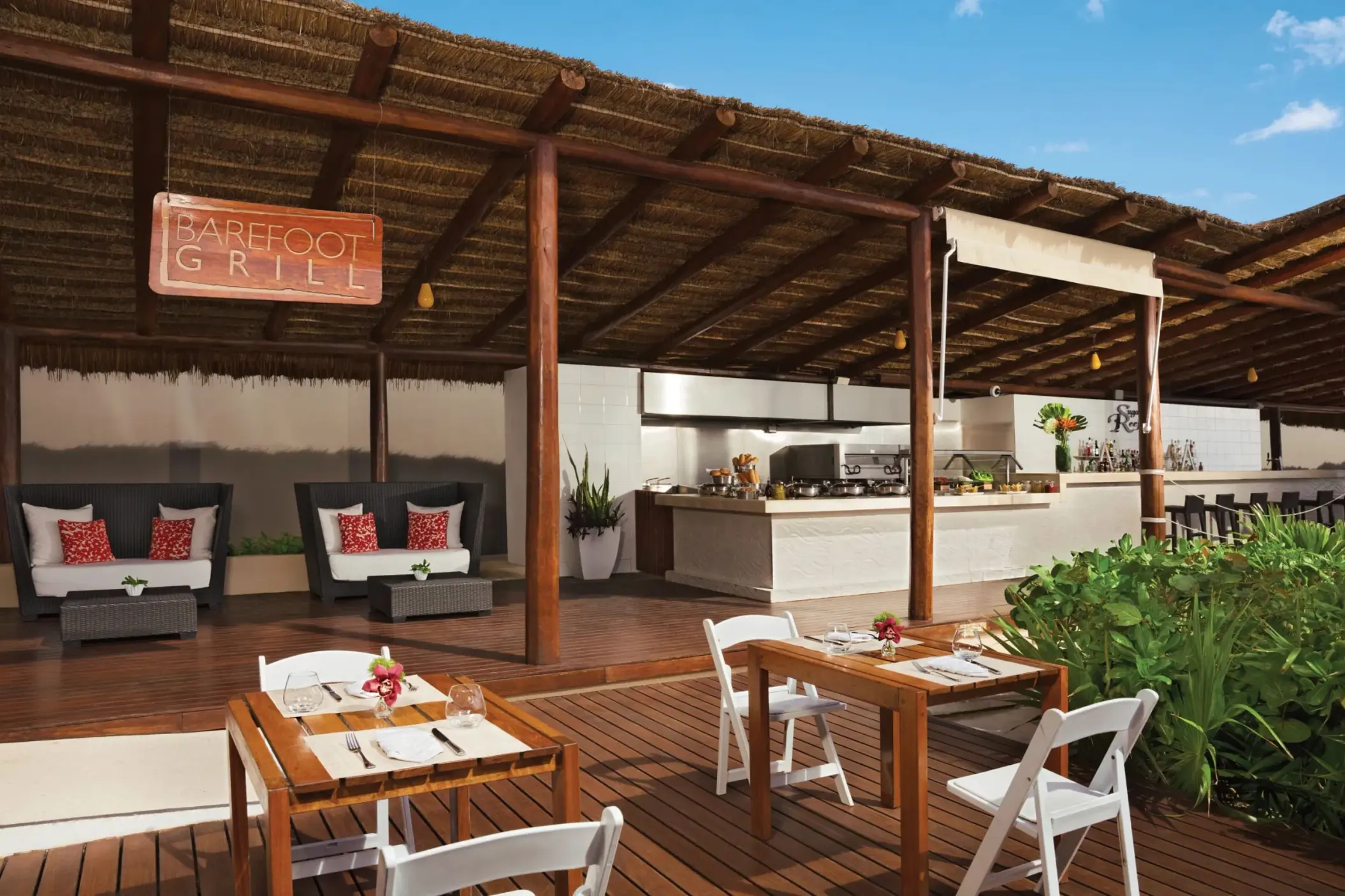 barefoot grill restaurant at Secrets The Vine Cancun