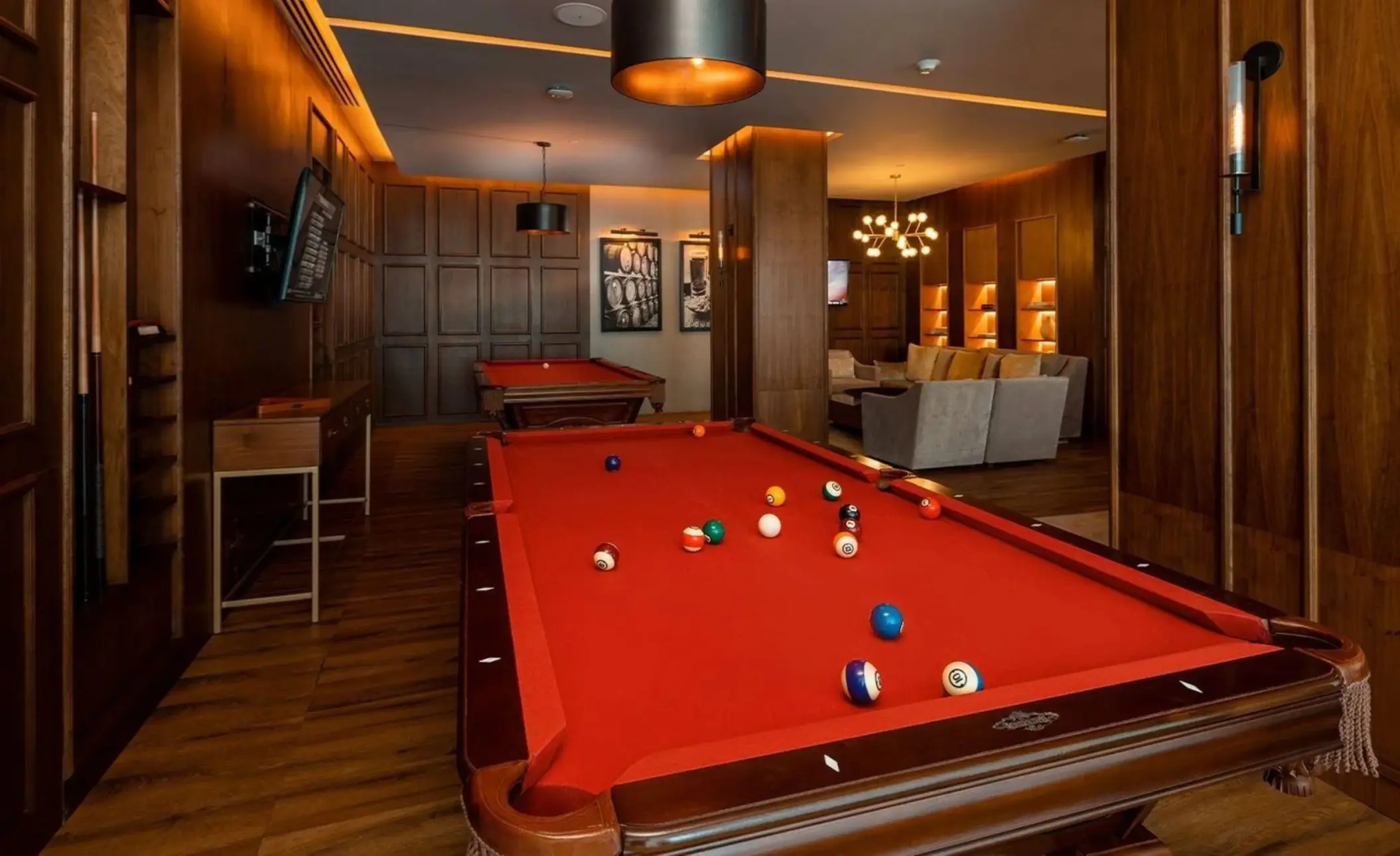 lounge bar with pool tables at Sun Palace Cancun