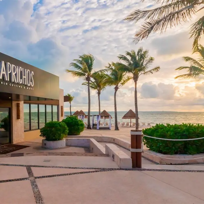 caprichos restaurant at villa del palmar cancun