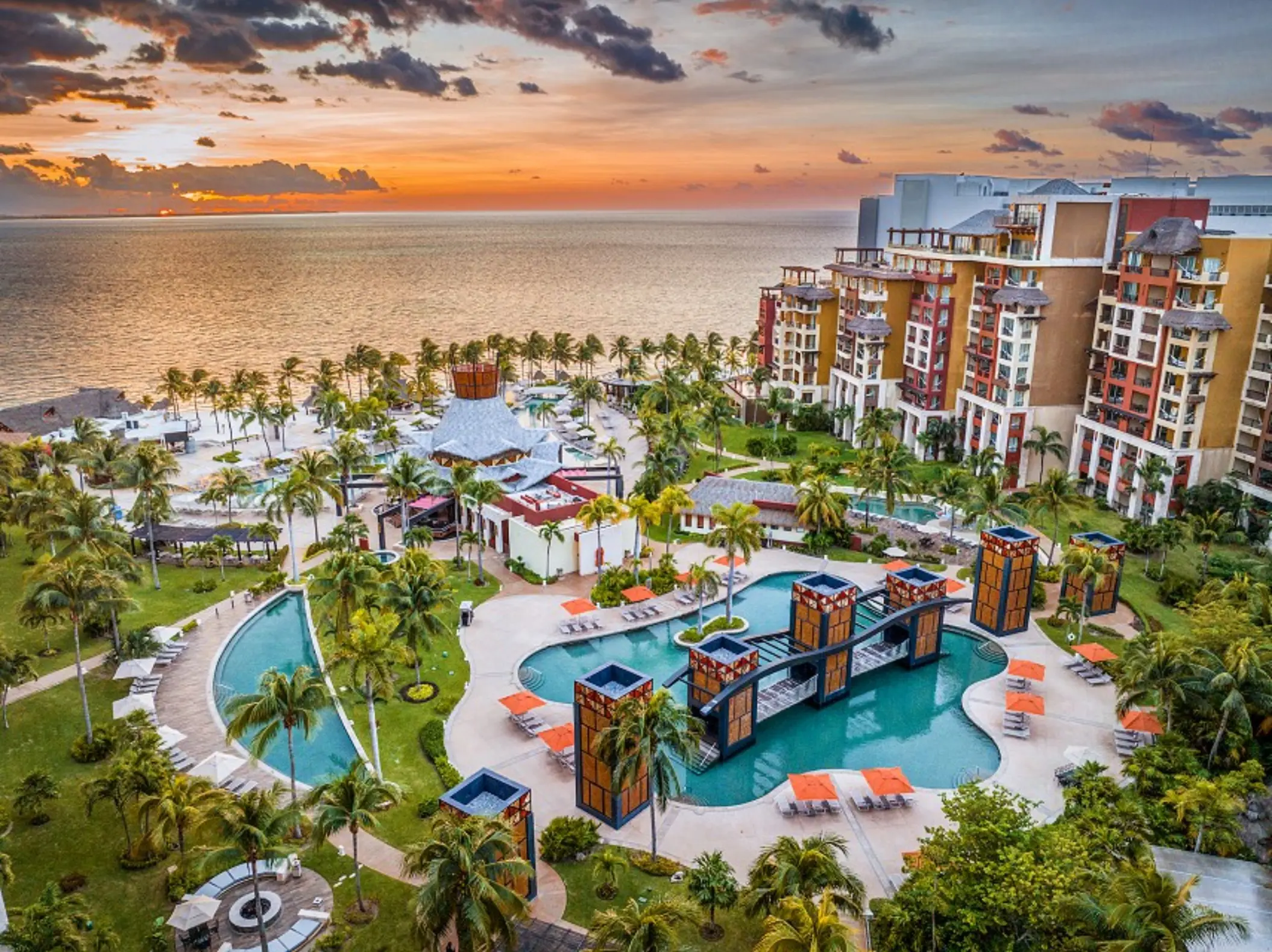 aerial view of villa del palmar cancun