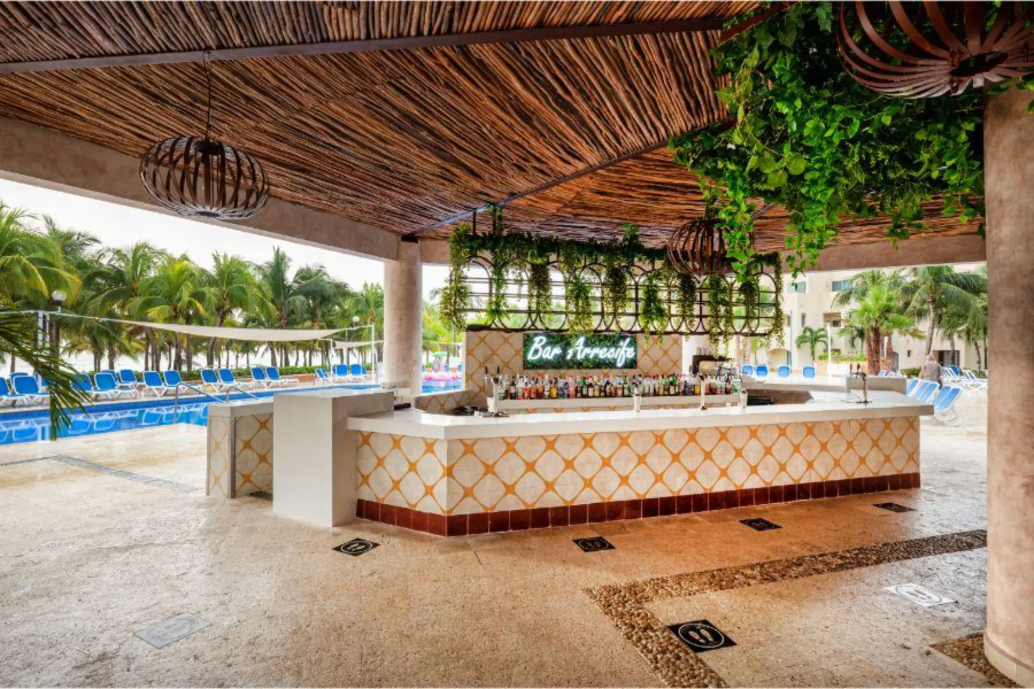bar at Viva Maya by Wyndham