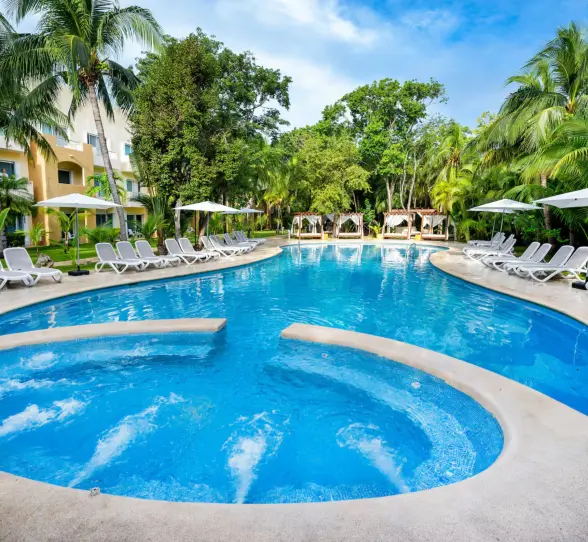 pool at Viva Maya by Wyndham