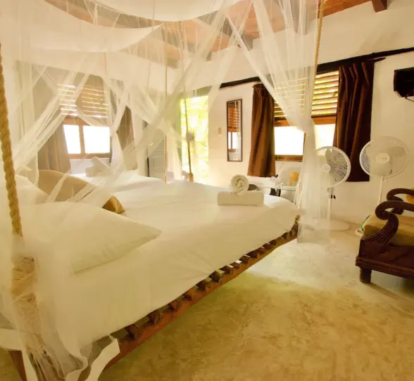 double bed room at Zulum Hotel