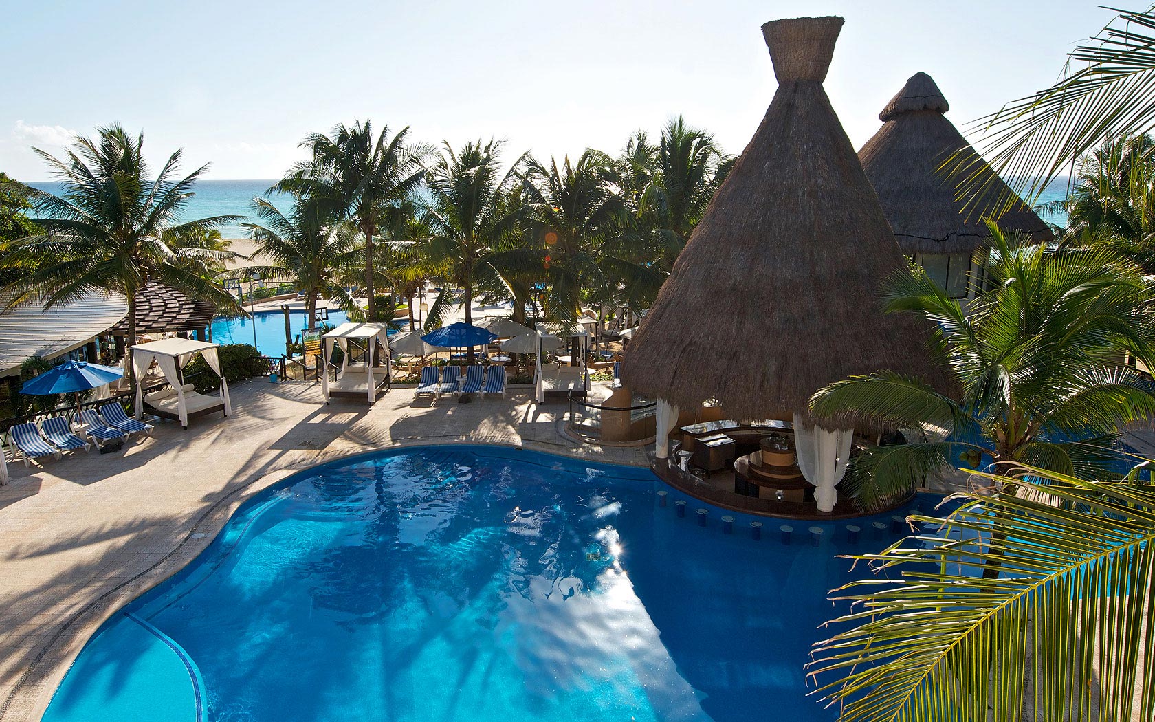 Playacar reef club beach resort dresses to wear to a summer beach wedding