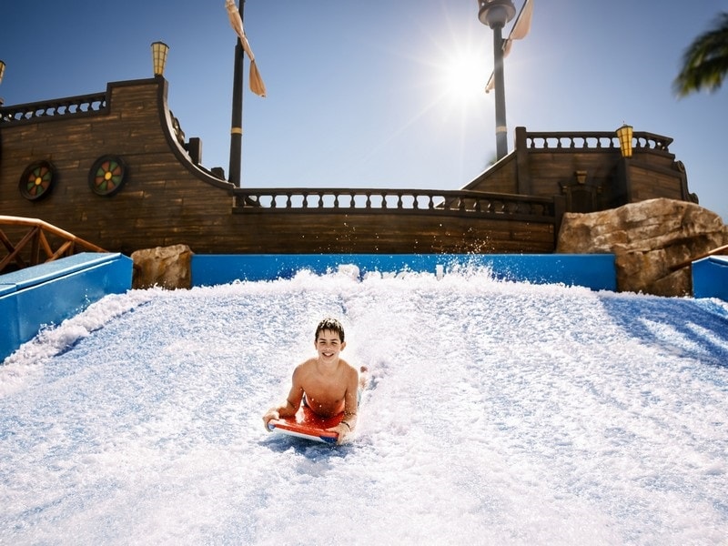Barcelo Maya Palace surfing 